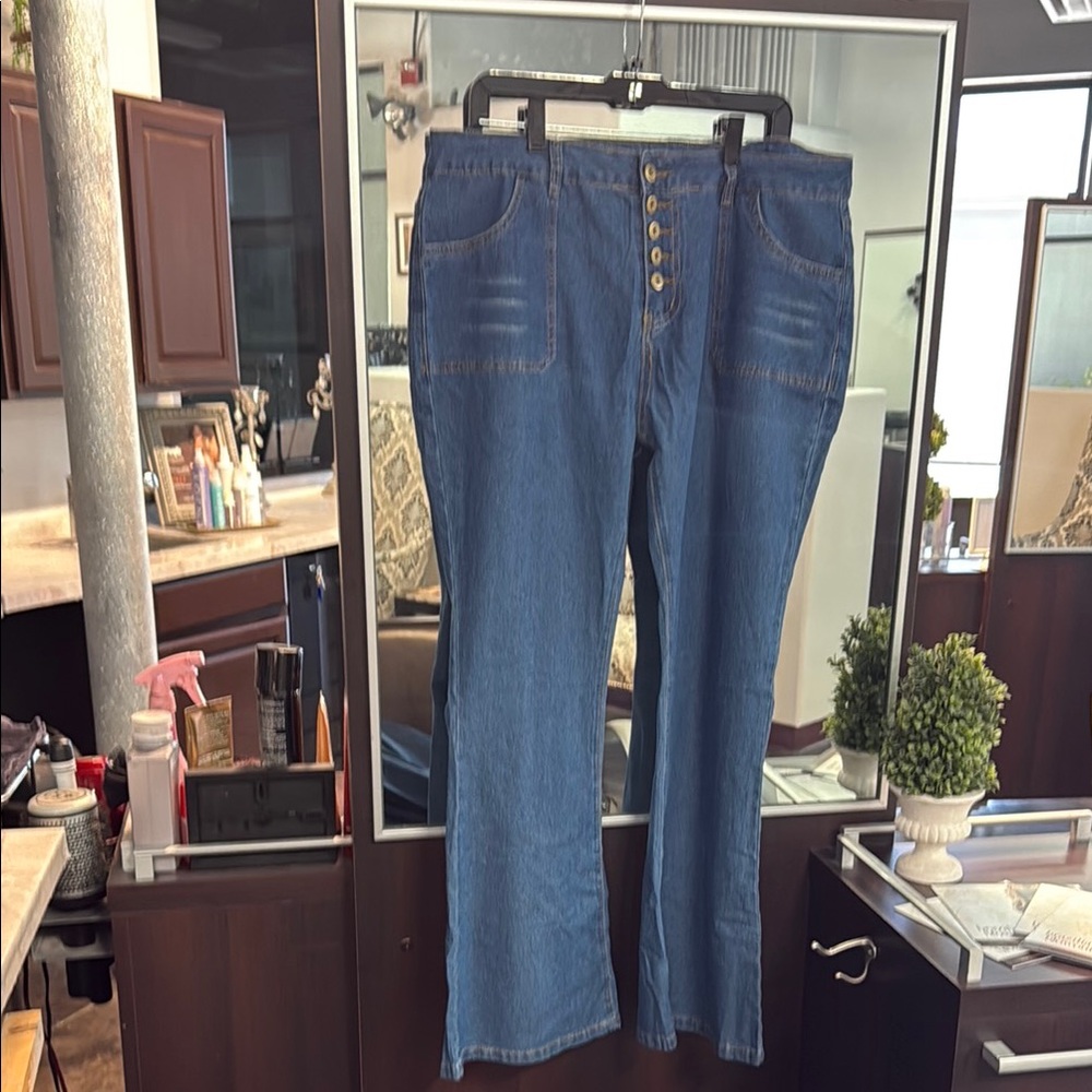 Blue Button-Fly Women Jeans great for Festival